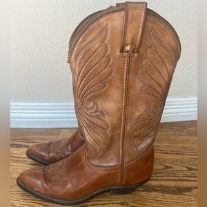 Laredo Brown Heeled Boots